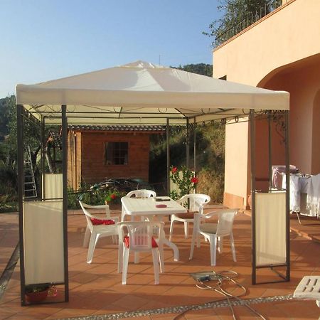 Room In Villa - Room In The Hills With Garden And Sea View San Salvatore  Ngoại thất bức ảnh