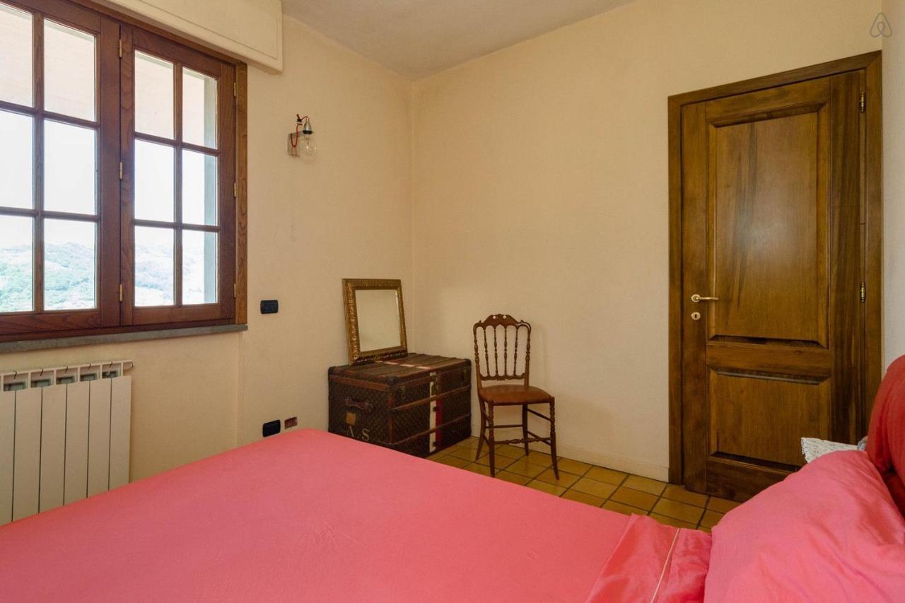 Room In Villa - Room In The Hills With Garden And Sea View San Salvatore  Ngoại thất bức ảnh